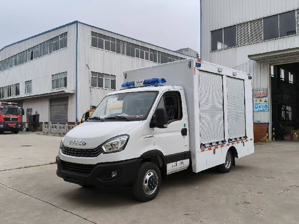 依維柯救護(hù)保障車